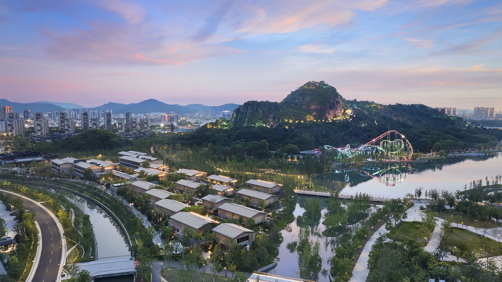 BTCNSS Exterior night